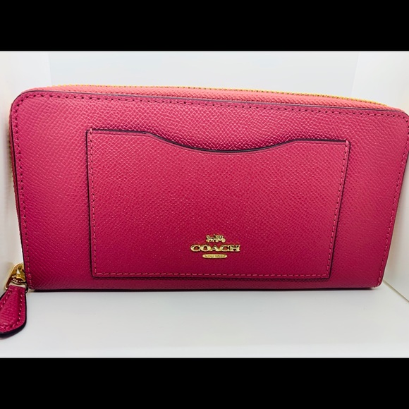 Coach Handbags - 🌟New with Tags🌟Coach  Zip Leather Wallet,Tulip